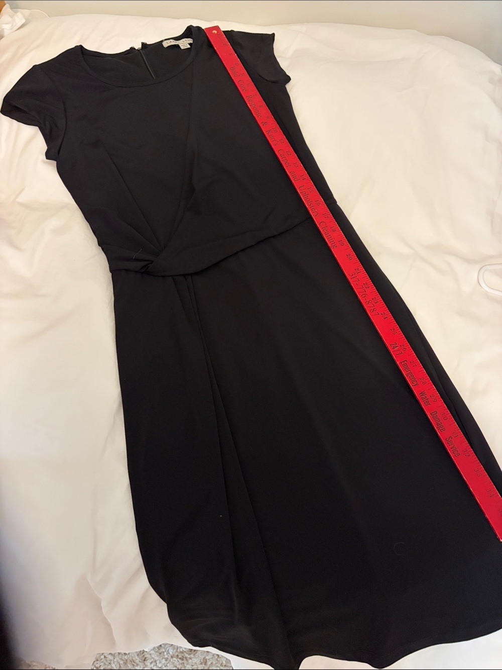 Larry Levine Black Cap-Sleeve Twist-Front Midi Dress